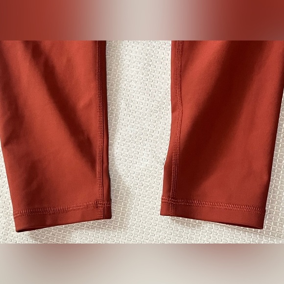 Old Navy Active Powersoft High-Rise Go-Dry Rust Orange-Red Leggings Size Small - Picture 9 of 15